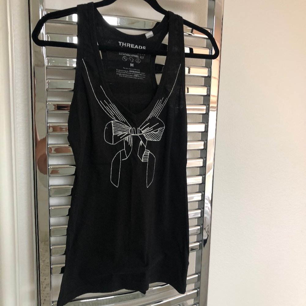Threads 4 Thought Black Bow Embroidered Tank - M